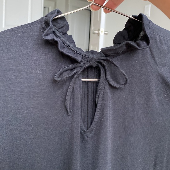 Express Ruffled Top - Picture 5 of 6